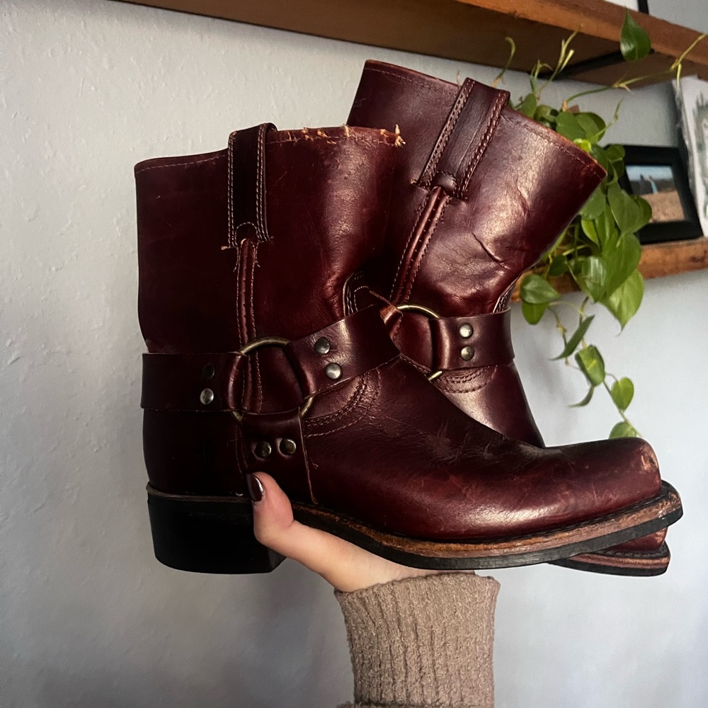 Vintage Frye 8R Harness Boots